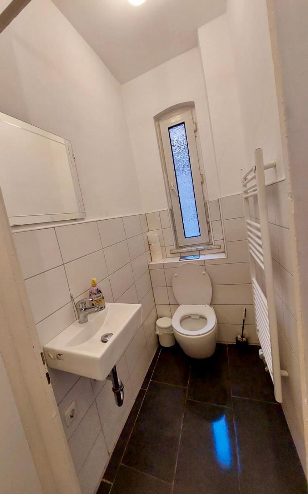 Old Town Center Apartment